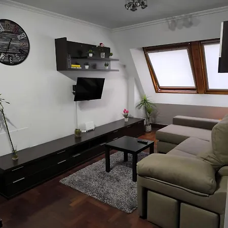 Centrico, Con Vistas, Ascensor Y Garaje 公寓 比戈