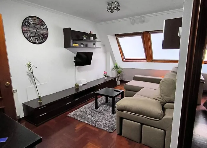 Daire Centrico, Con Vistas, Ascensor Y Garaje Vigo